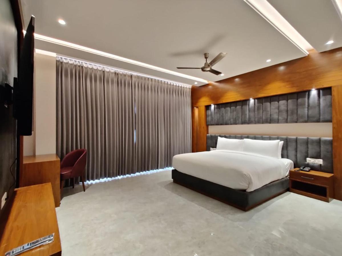 Hotel Parth Una  Esterno foto